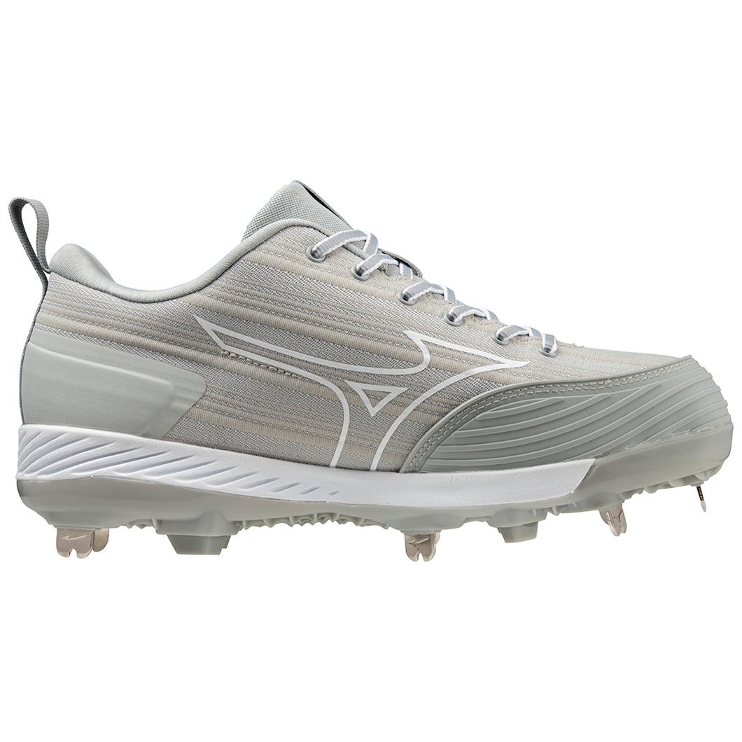 Mizuno Sweep 6 Low Womens Metal Softball Cleat