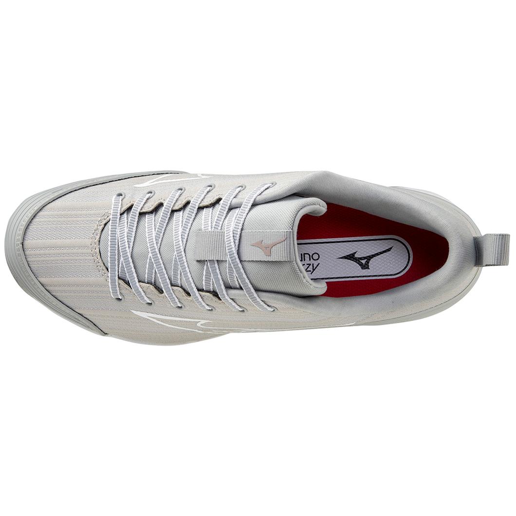 Mizuno Sweep 6 Low Womens Metal Softball Cleat