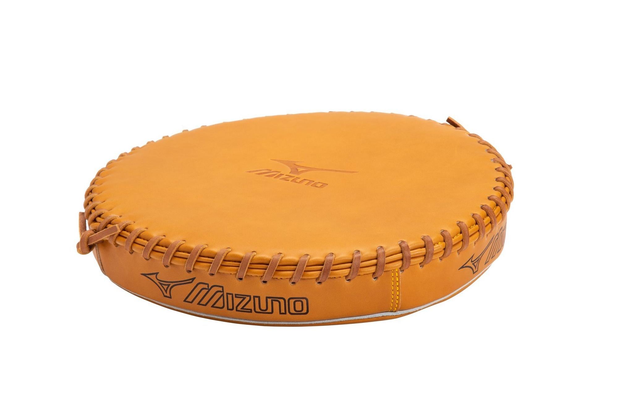 Mizuno Ball Glove Pounding Pad